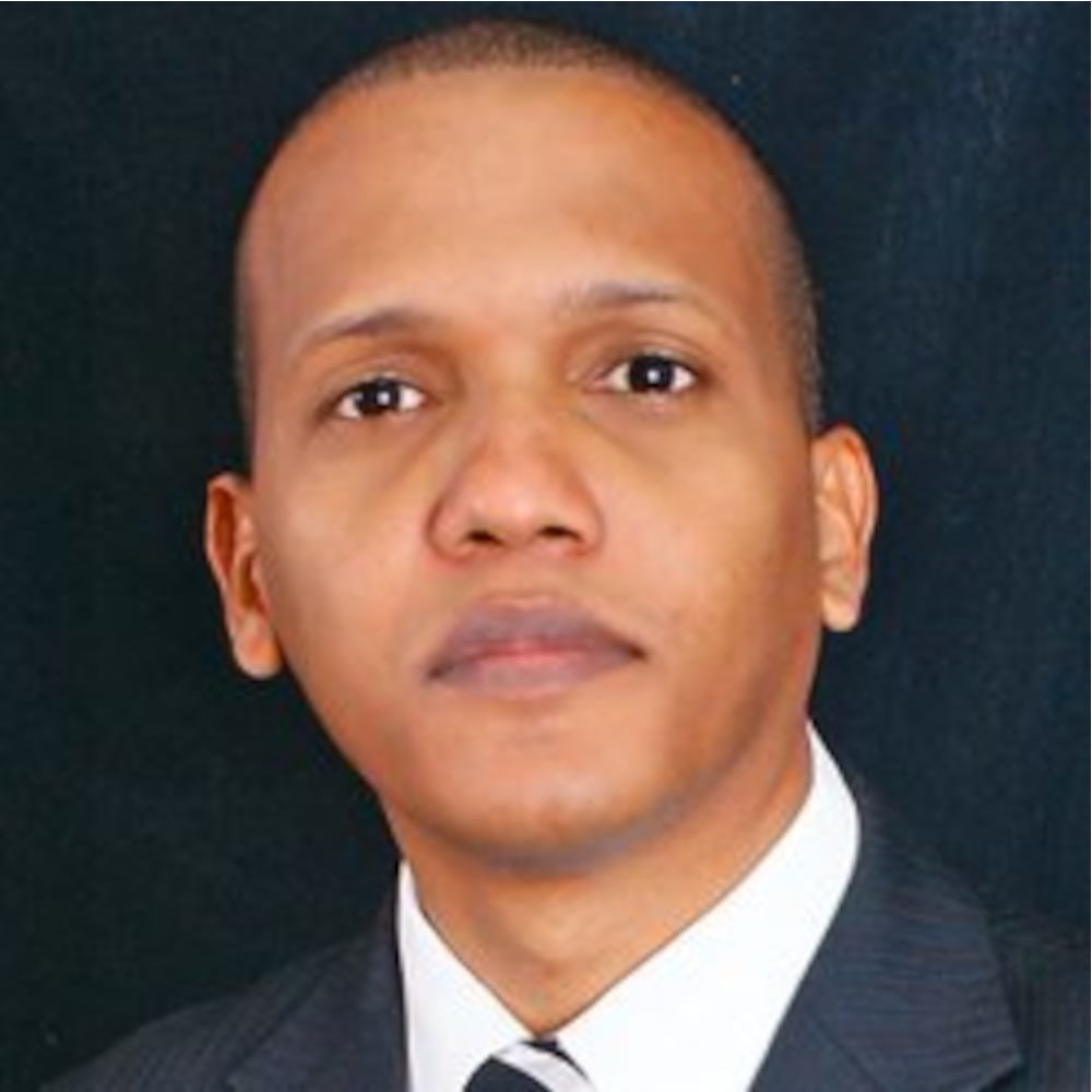 Dr. Manuel Rosario